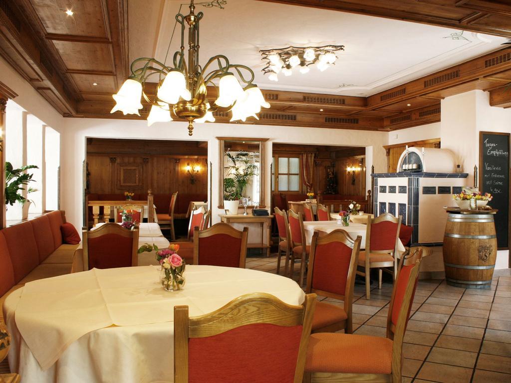 Hotel Speeter Weisenheim am Berg Dış mekan fotoğraf